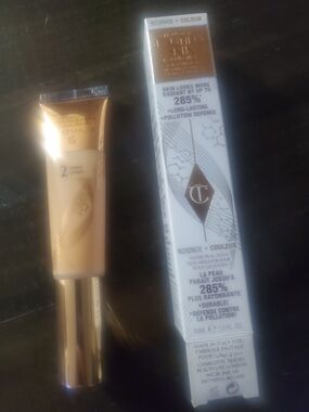 Charlotte Tilbury Beautiful Skin Foundation Shade 2